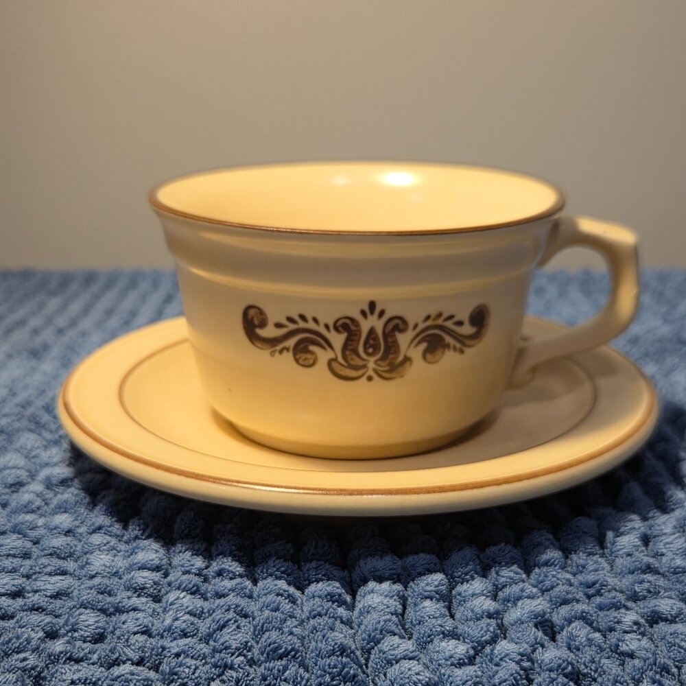Pfaltzgraff Village stoneware Flat Cup & Saucer Set, Made in USA. Flat handle.